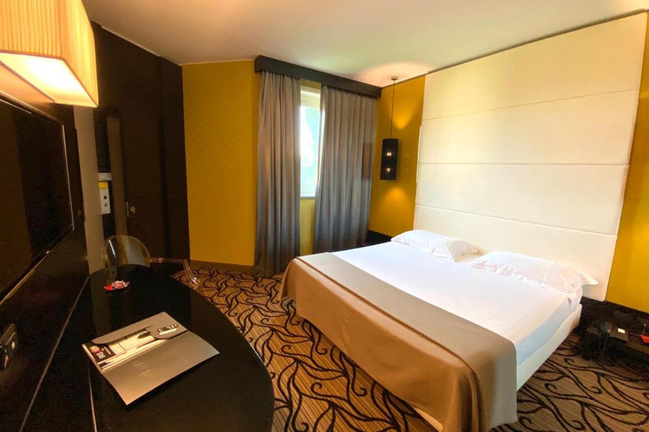 Iris Hotel Erbusco Esterno foto